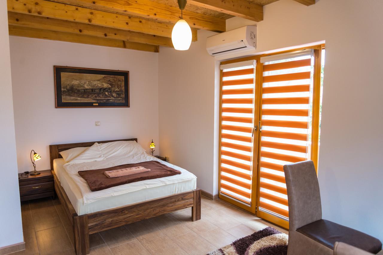 Motel Orhideja Donji Vakuf Bagian luar foto