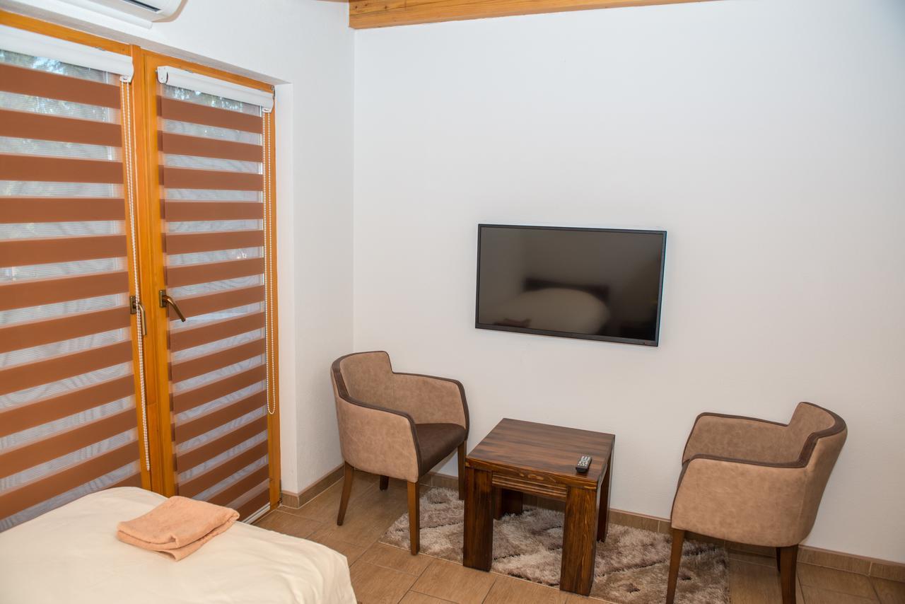 Motel Orhideja Donji Vakuf Bagian luar foto